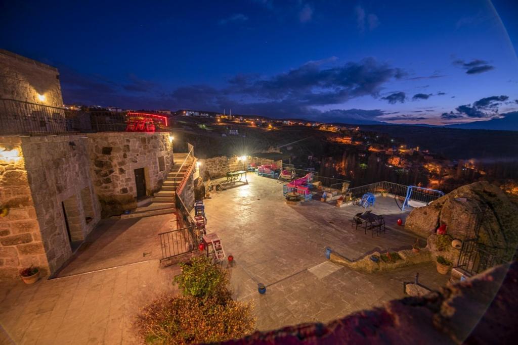Kapadokya Ihlara Konaklari Antik Gelveri Konagi Guzelyurt Buitenkant foto